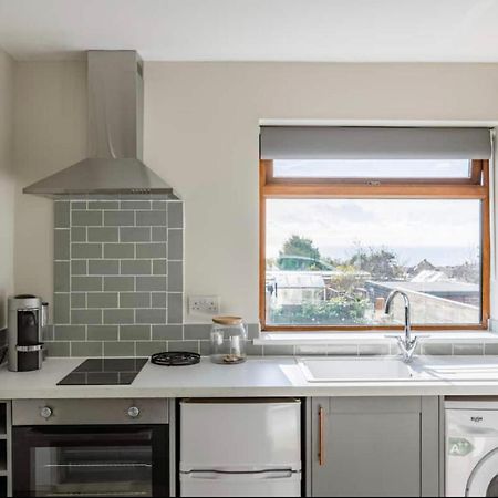 Seaview 1 Bed Open Condo - Free Parking Brighton Екстер'єр фото