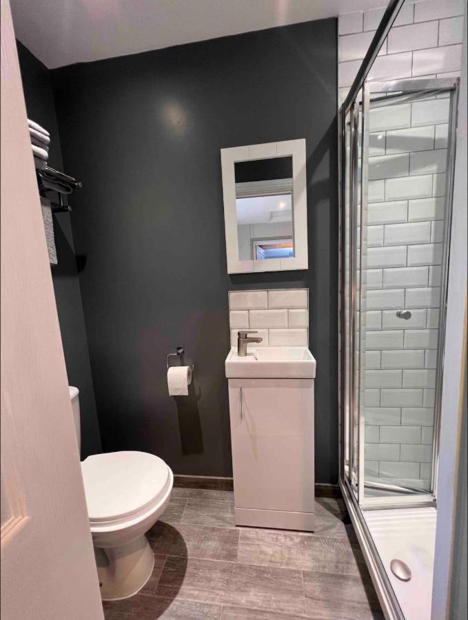 Seaview 1 Bed Open Condo - Free Parking Brighton Екстер'єр фото