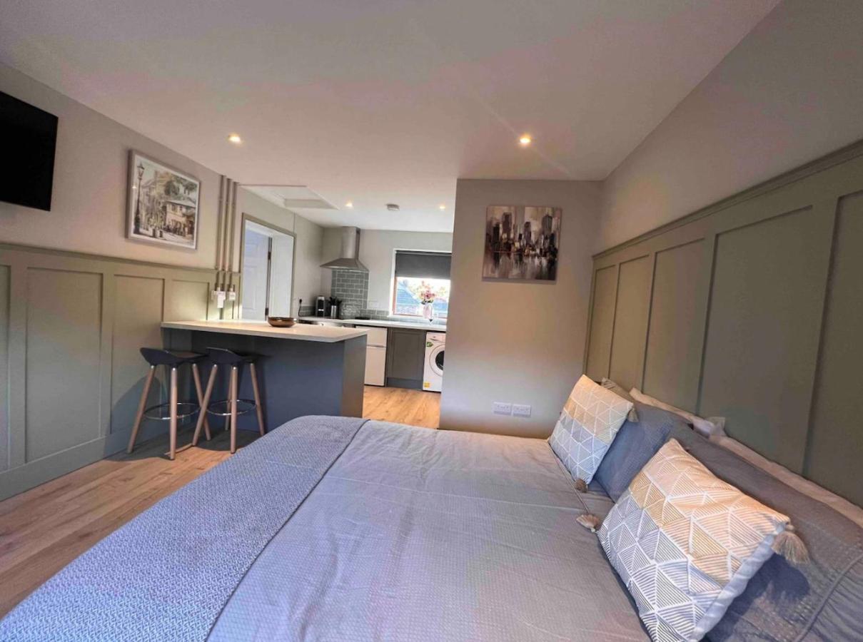 Seaview 1 Bed Open Condo - Free Parking Brighton Екстер'єр фото